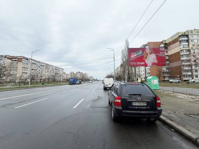 Щит 6x3,  Лифаря Сержа вул.  - 200 м. до Маяковського пр., (біля "Новусу")