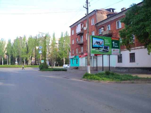 Щит 6x3,  Дніпровське шосе вул., 2 - Бородича, до Маяковського пл.