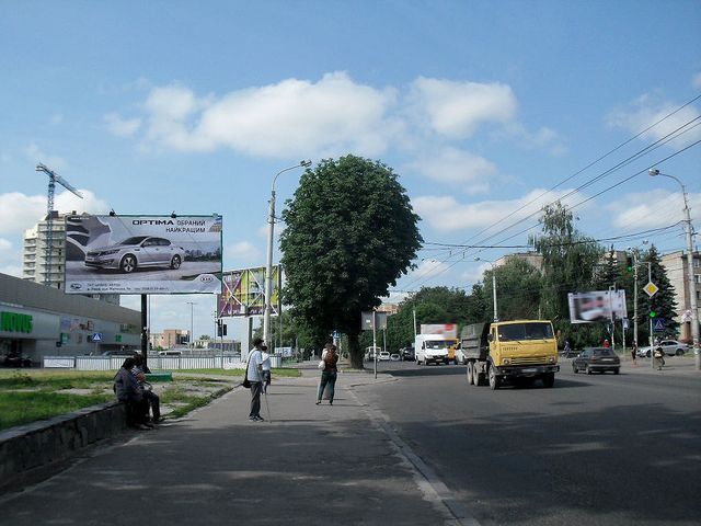 Щит 6x3,  Гагарина ул., 45 остановка (перед супермаркетом "Novus",напротив "Приватбанк")