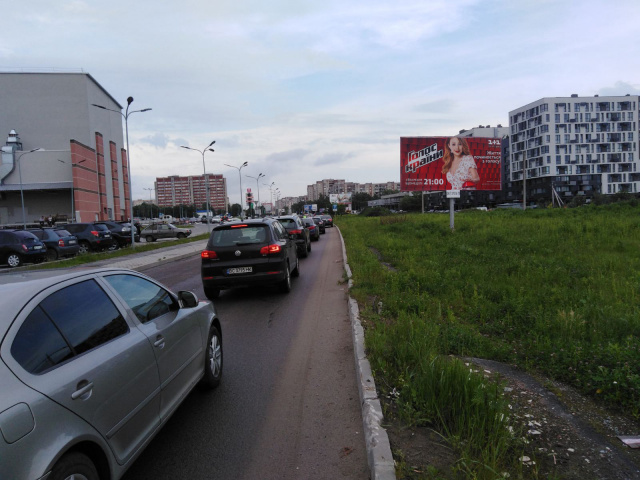 Щит 6x3,  Кульпарківська вул. ( ТЦ Victoria Gardens )