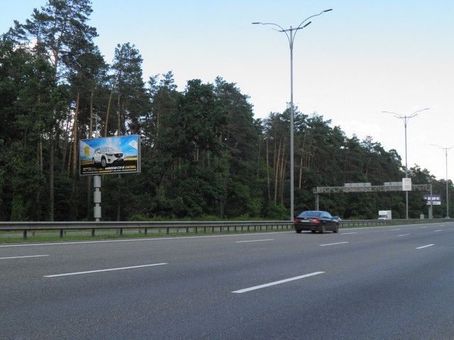 Щит 8x4,  20,140 км. автомагистрали Киев - Борисполь