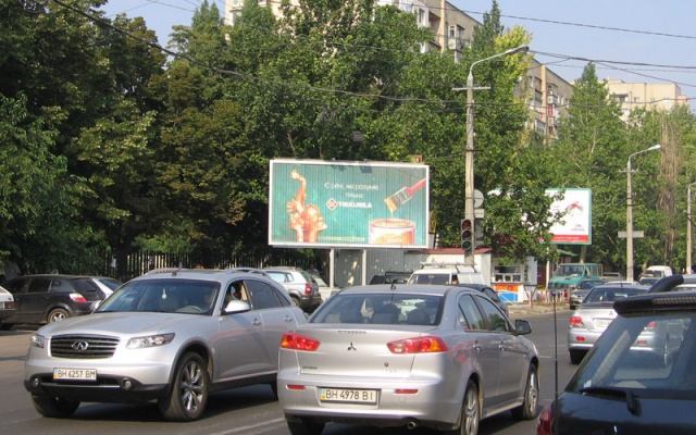 Призма 6x3,  Маршала Малиновського вул., 61 - Єфімова ул. (автостоянка)
