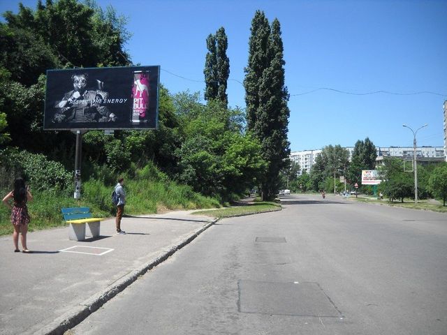Щит 6x3,  Гагаріна вул., (напротив дома №95) , зупинка