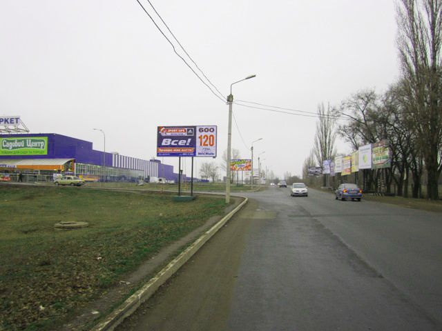 Щит 6x3,  Бикова вул., 33, (ТЦ "Епіцентр"), в'їзд на стоянку ТЦ "Епіцентр"