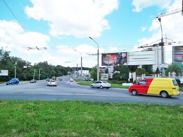 Щит 6x3,  Подволочское шоссе - Збаражское шоссе(транспортная развязка)(перед  АЗС "WOG", напротив АЗС "ОККО") чебурашка , левый